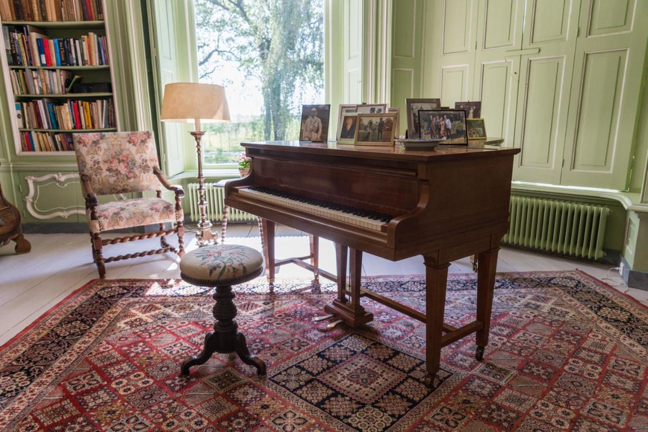 Landgoed Huize Boschoord Bed & Breakfast Sint Nicolaasga Exterior photo